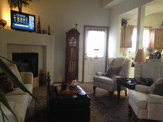 7428 22nd Ct, Topeka KS  66614-6069 exterior