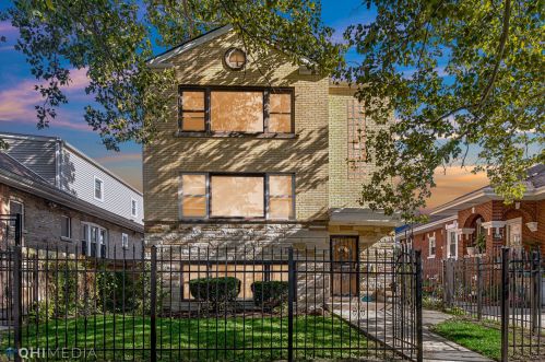 3230 66th St, Chicago IL 60629-5609 exterior