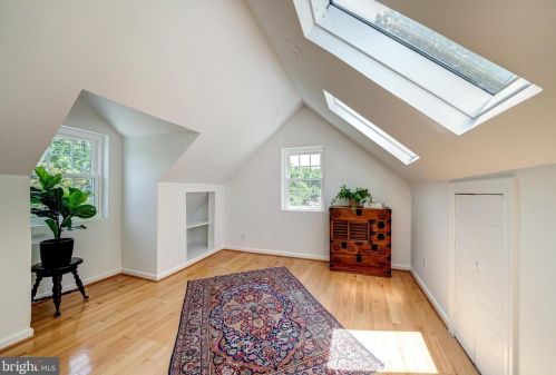 8436 Leaf Rd, Alexandria VA 22309-1708 exterior