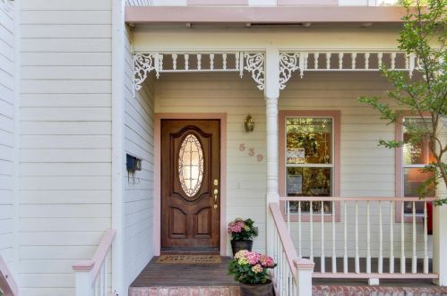 539 J St, Davis CA 95616-2326 exterior