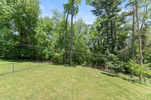 715 Gaywood Dr, Pittsburgh PA 15235-4144 exterior