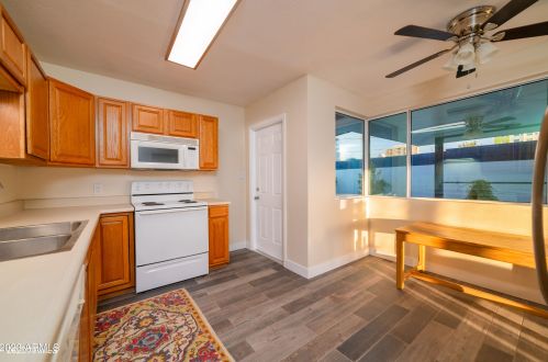 4111 4 Ave, Phoenix AZ 85041-5745 exterior