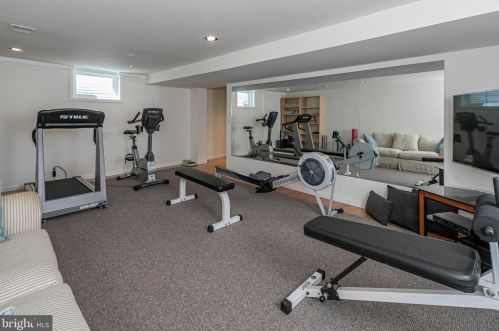 307 Edgerstoune Rd, Princeton NJ 08540-6716 exterior