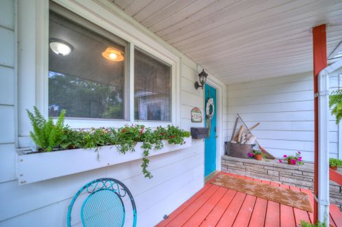 1205 Ml Ave, Meskegon MI 49445-3013 exterior