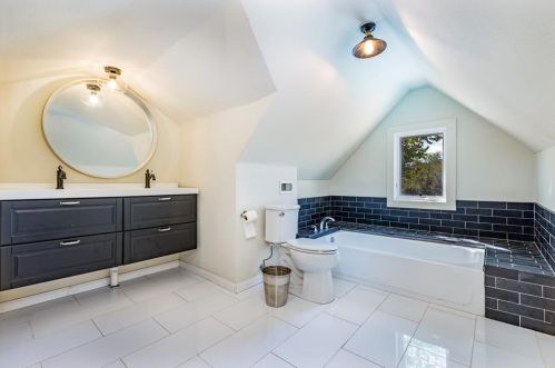 1531 Woodard St, Denison TX 75020-3140 exterior