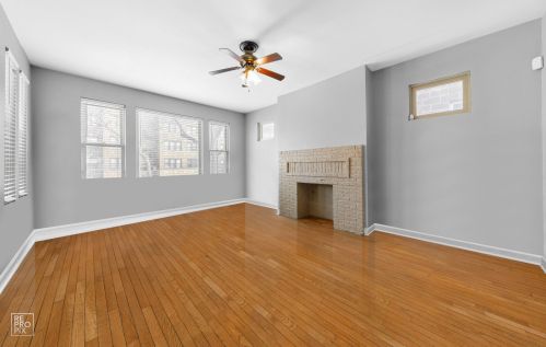 7604 Yates Blvd, Chicago IL  60649-4127 exterior