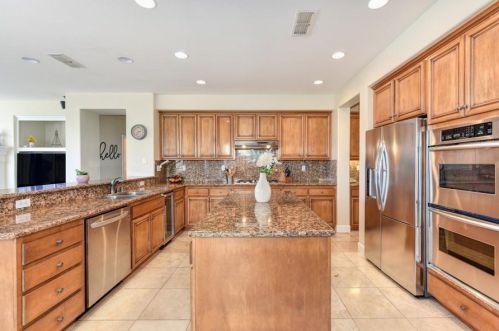 5046 Courtney Way, Folsom CA  95762-5478 exterior