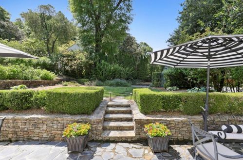 332 Golfview Rd, Atlanta GA 30309-1214 exterior