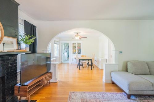 1146 Blvd, Hartford CT 06119-1720 exterior