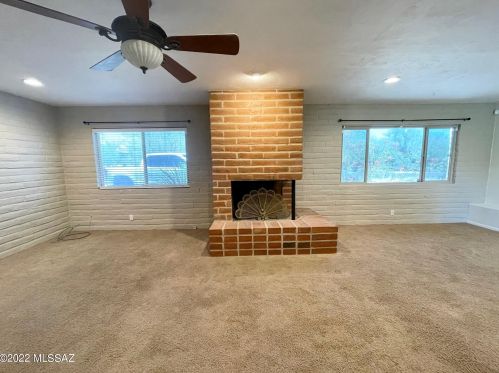 6201 Pomona Rd, Tucson AZ  85704-1061 exterior