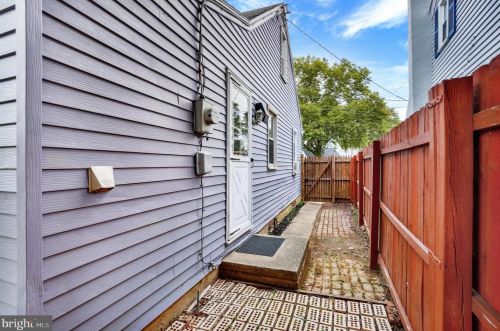 1358 Orch St, Lancaster PA 17601-4038 exterior