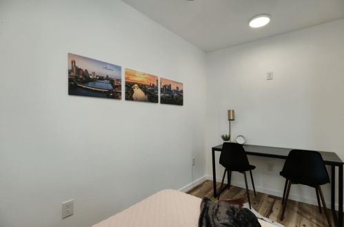 1113 Estes Ave, Austin TX 78721-2629 exterior