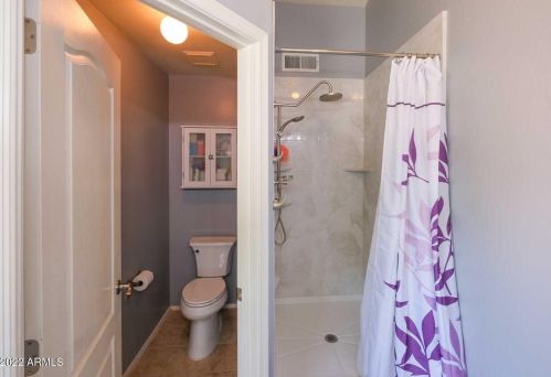 3810 Barcelona Dr, Chandler AZ  85226-1305 exterior