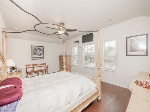 5629 Emma Thompson Way, Austin TX 78747-1711 exterior