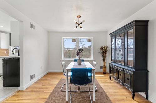 3828 Henley Dr, Pittsburgh PA  15235-5041 exterior