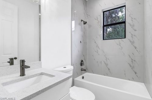 4450 16 Ave, Naples FL 34120-2366 exterior