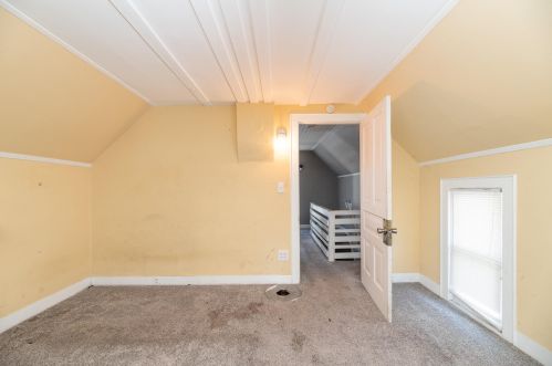 1408 Westnedge Ave, Kalamazoo MI 49007-2426 exterior