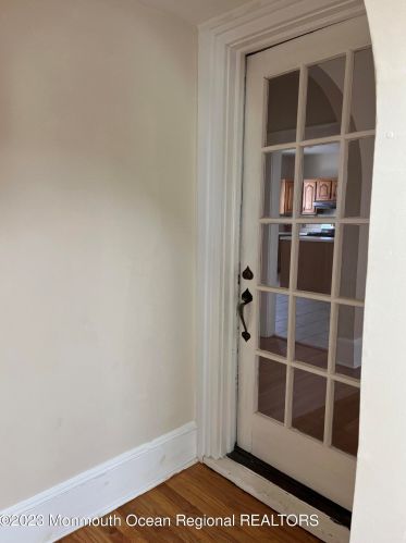 362 Prospect Ave, Little Silver, NJ 07739-1327