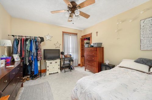 1041 Park Ave, Woonsocket RI 02895-4773 exterior