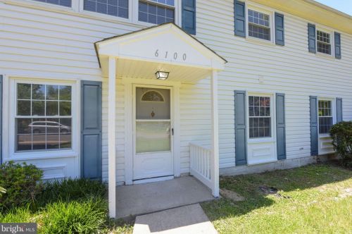 6100 Larkspur Dr, Alexandria, VA 22310-1512