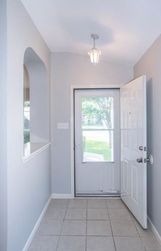 15709 Cadoz Dr, Austin TX  78728-3632 exterior