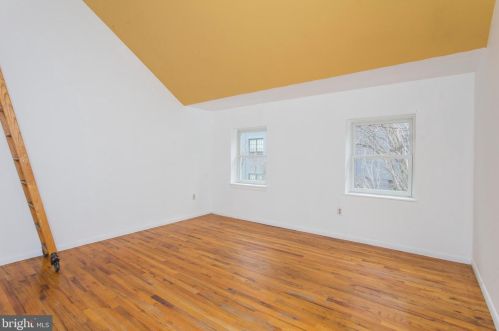 421 13 St, Philadelphia PA 19147-1142 exterior