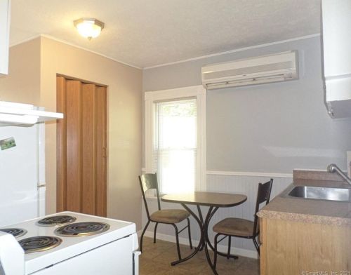 189 Clarence St, Torrington CT 06790-6745 exterior