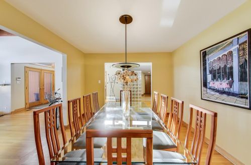 322 Kenmore Ave, Elmhurst IL 60126-3518 exterior