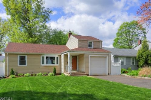 350 Jackson Ave, Scotch Plains, NJ 07076-1142