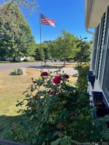 20 Frd Ln, Torrington CT 06790-7402 exterior