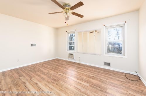 12 Crk Rd, Hazlet NJ 07730-2205 exterior