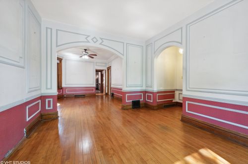 2726 Troy St, Chicago IL 60655-2320 exterior