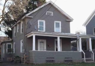 10 Queen St, Meriden CT  06451-5413 exterior