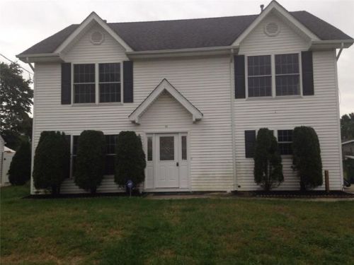 26 Baxter Rd, Edison, NJ 08817-3803