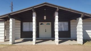 8238 Amelia Ave, Phoenix AZ  85033-3406 exterior