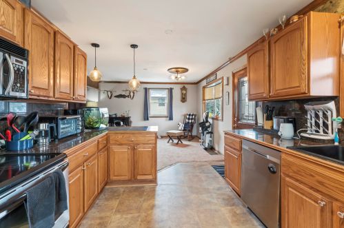 4645 68th St, Milwaukee WI  53220-3917 exterior