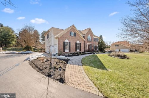 1171 Pebble Spring Dr, Berwyn, PA 19312-2148