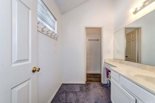 8636 Ramona St, Bellflower CA 90706-6320 exterior