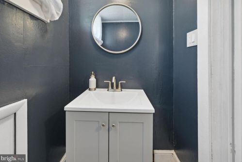 224 Plymouth Pl, Camden NJ  08109-2835 exterior