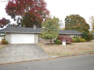 299 Oak Leaf Dr, Eugene, OR 97404-1839