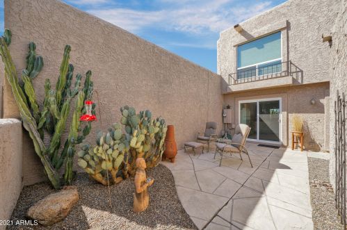 4031 Charter Oak Rd, Phoenix AZ 85032-7470 exterior