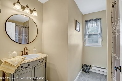 8 Leighton Ln, Lakehurst NJ  08759-6711 exterior