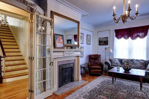 172 Pond St, Woonsocket RI  02895-2007 exterior