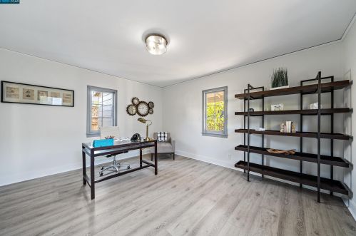 1368 Hopkins St, Berkeley CA 94707-2634 exterior