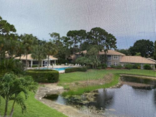 378 Emerald Bay Cir, Naples, FL 34110-8666