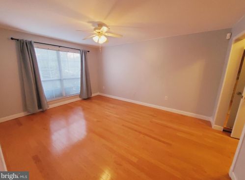 48 Lehavre Ct, Trenton NJ  08619-4723 exterior