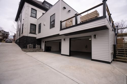 5532 Forbes Ave, Pittsburgh PA  15217-1126 exterior