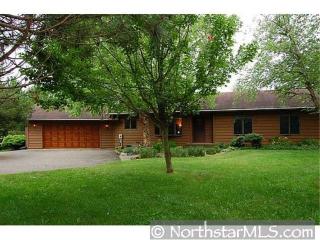 10460 Saint Croix Trl, Stillwater, MN 55082-8467