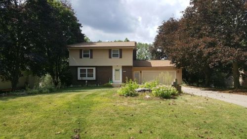 1212 Longspur Dr, Dewitt, MI 48820-9547