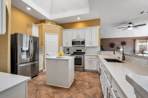 4304 Sandalwood Ln, Frisco TX 75035-8481 exterior